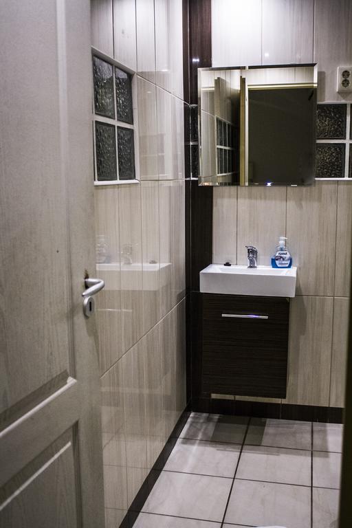 Travel Inn Apartments Будапеща Екстериор снимка